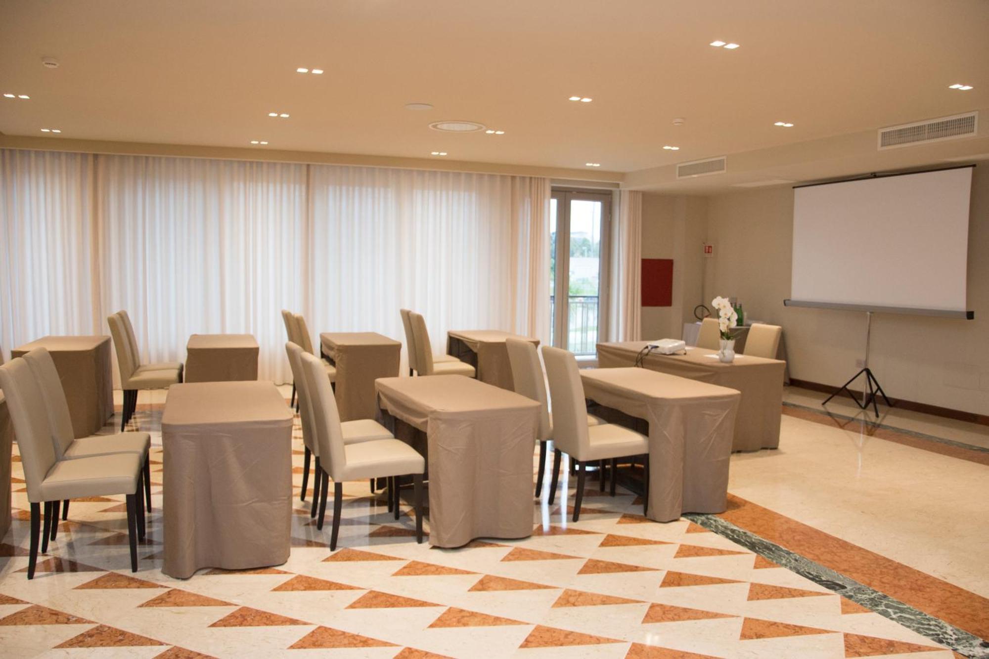 Hotel Commercio Battipaglia Dış mekan fotoğraf
